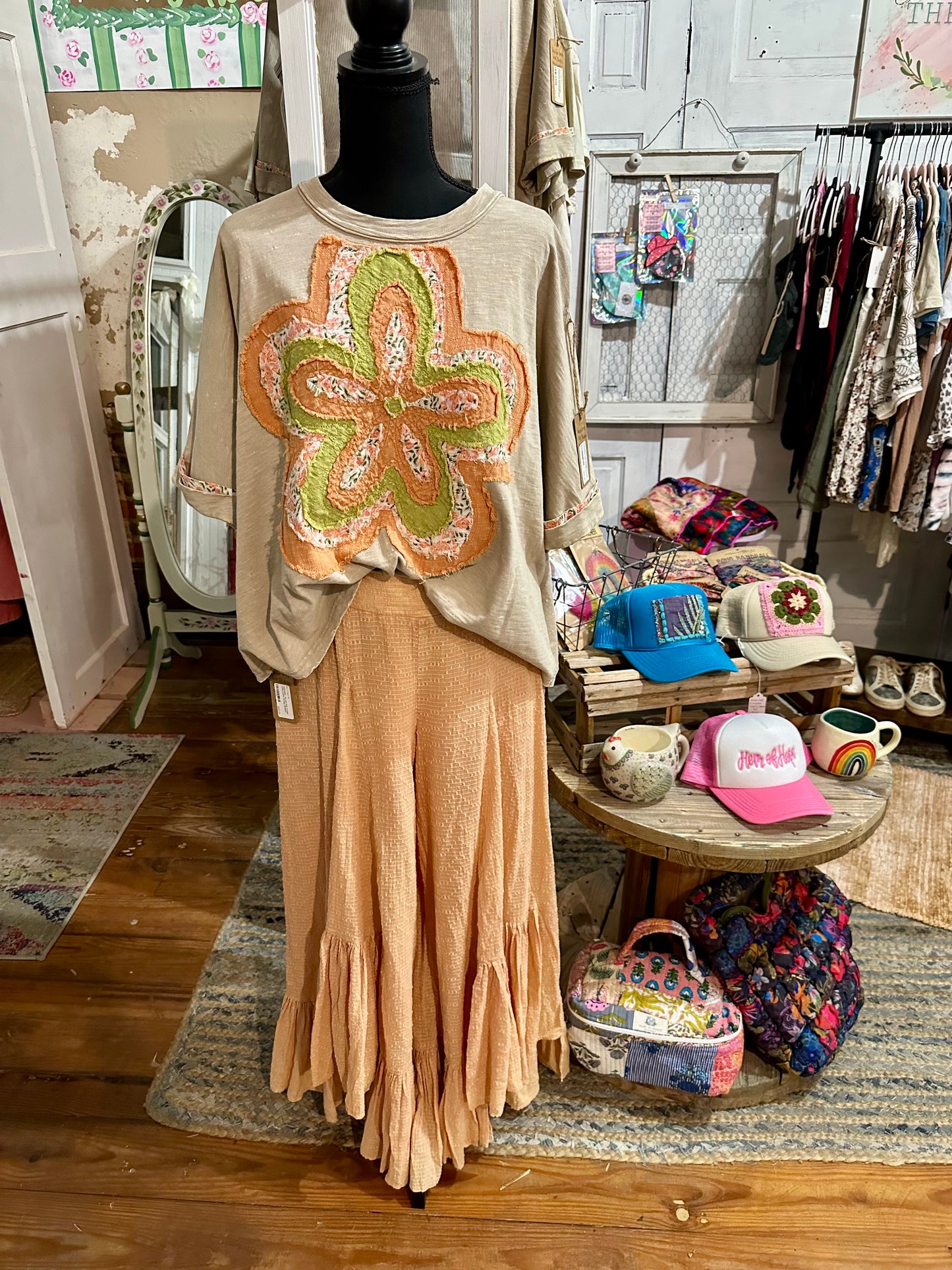 Easel Orange Flower patch top